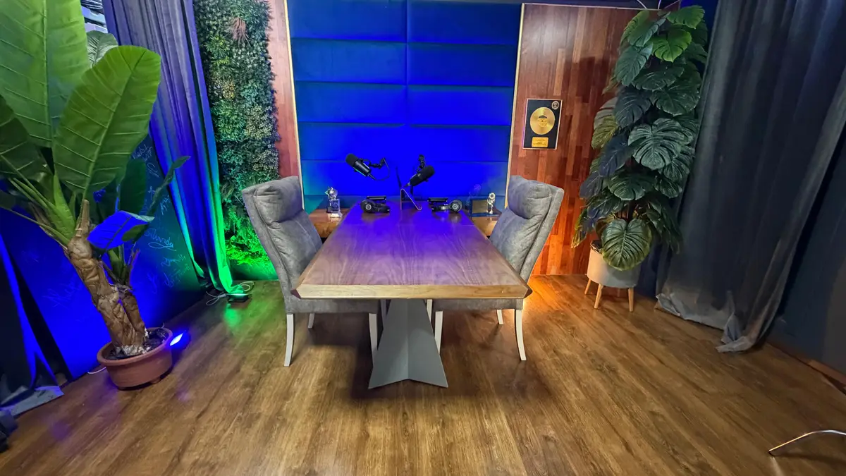 Context Podcast Studio – studio
