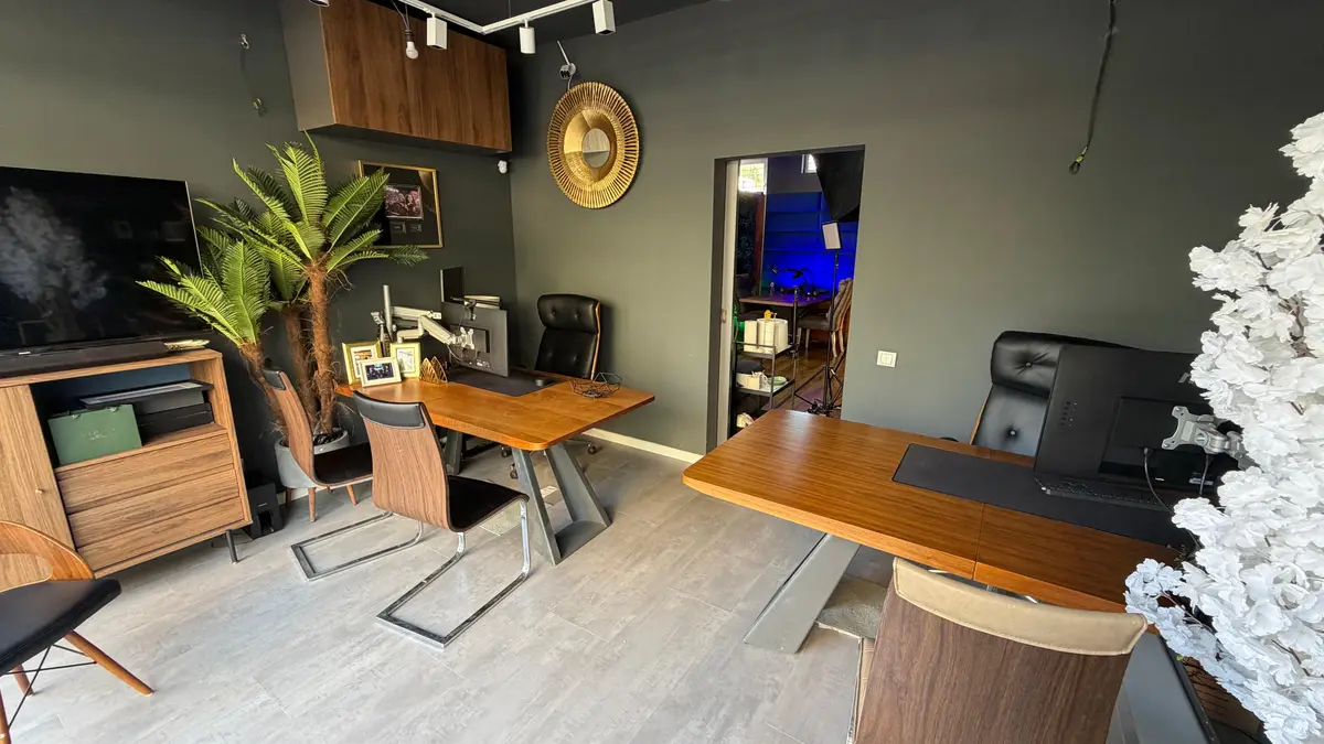 Context Podcast Studio – studio