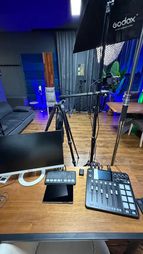 Context Podcast Studio București – Microfoane profesionale